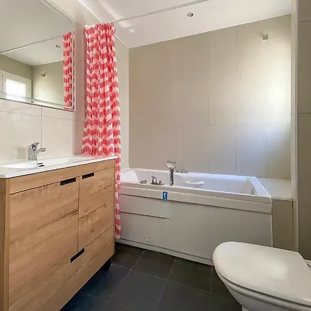 La Duquesa Penthouse アパート *
